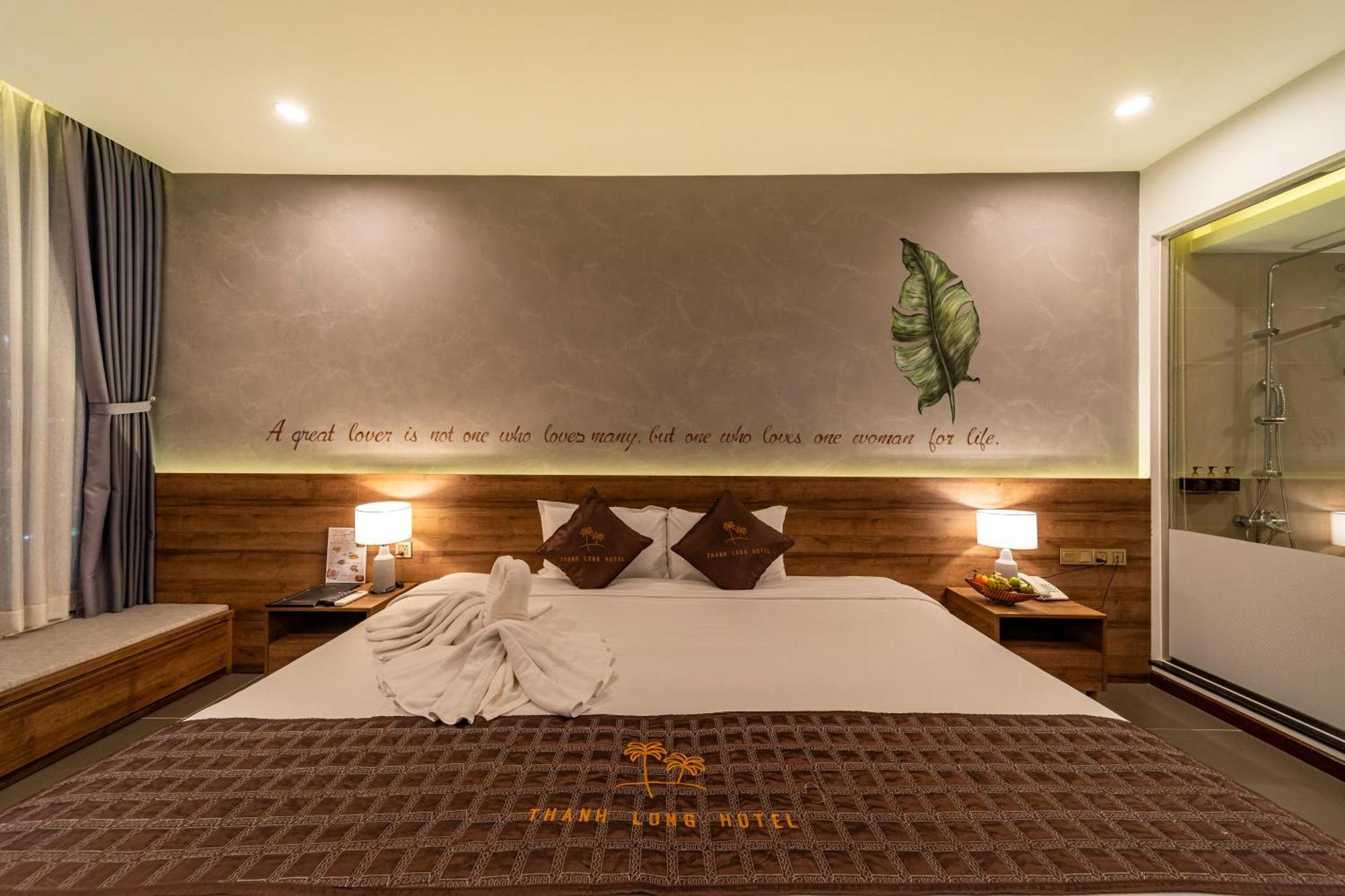 Thanh Long Hotel - Bach Dang Ho Chi Minh City Exterior photo